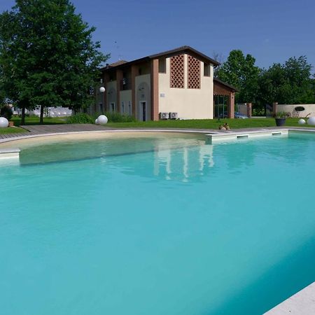 Agriturismo La Boschina Villa Crema Exterior photo